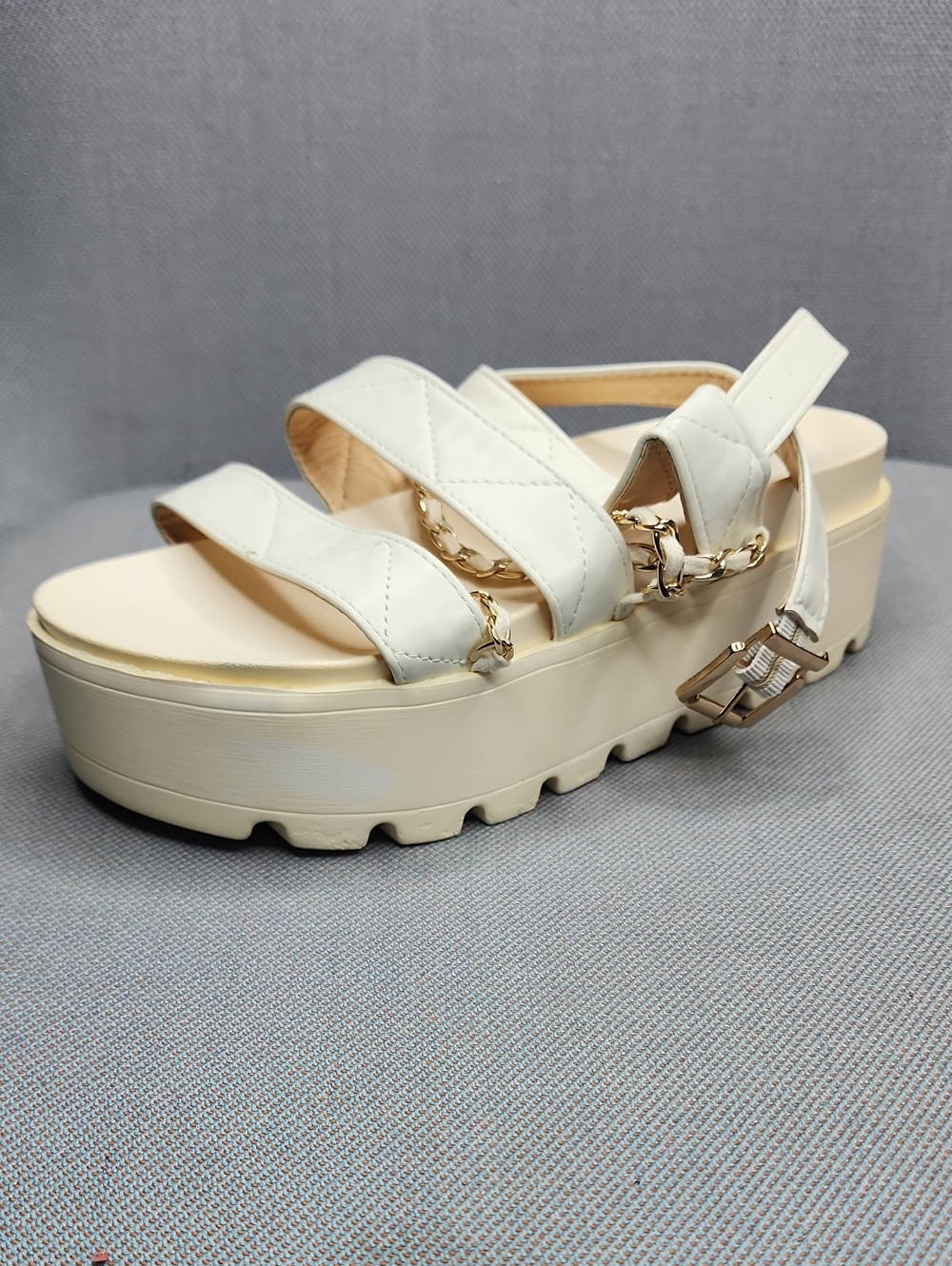 Quilted Cream Platform Sandals with Gold Chain Accent